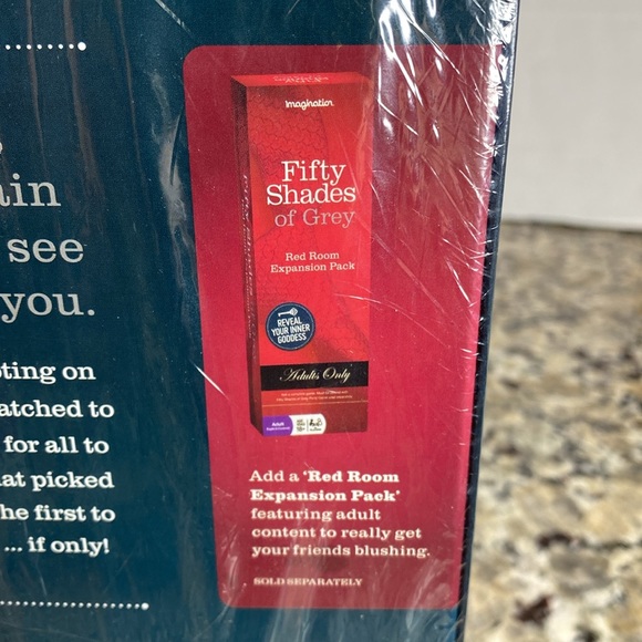 NIB Fifty Shades of Grey Party Board Game - Picture 3 of 6